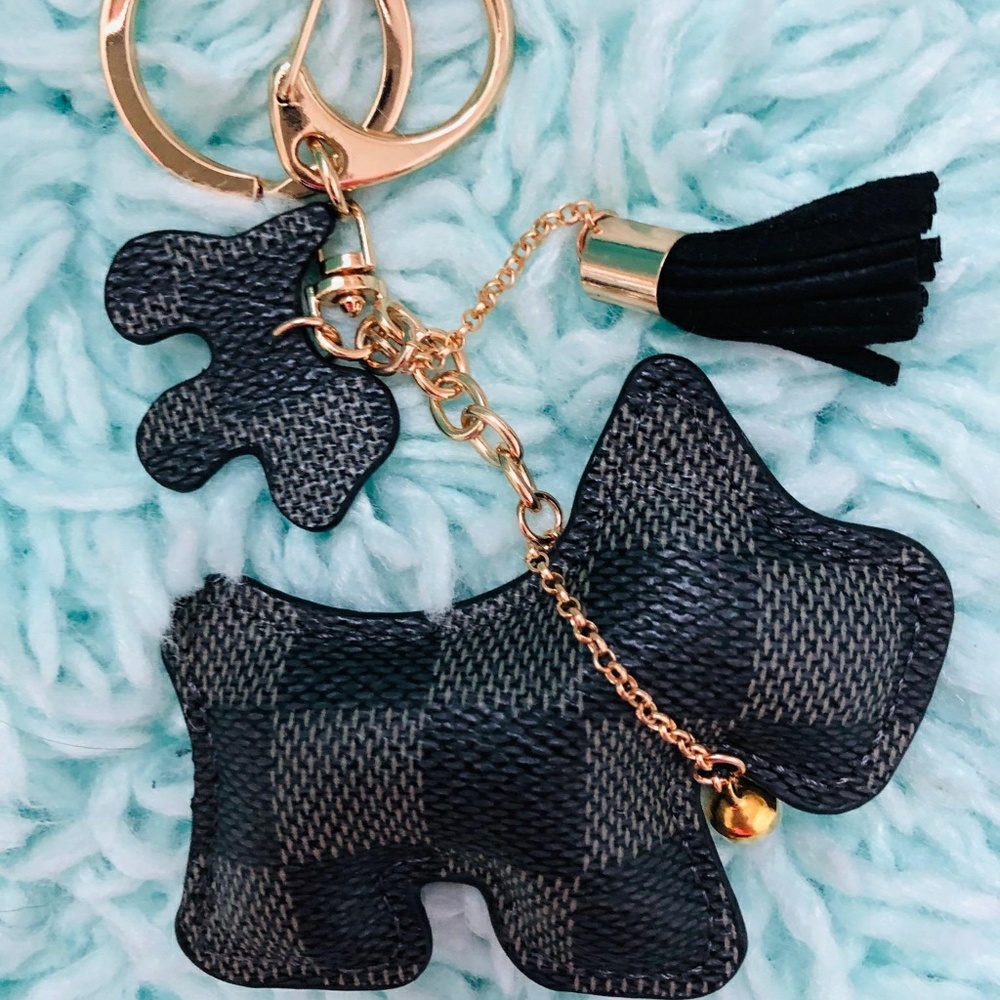 Keychain with Checker Teddy Dog